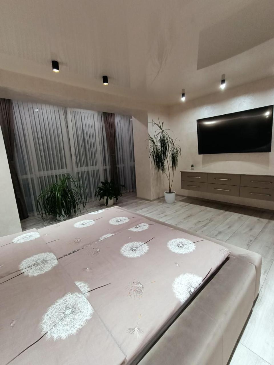 Apartment 2к шикарний люкс!